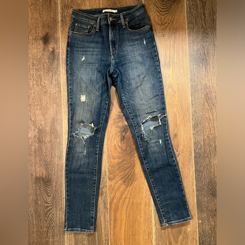 Levi’s 721 high rise skinny jeans - gently worn